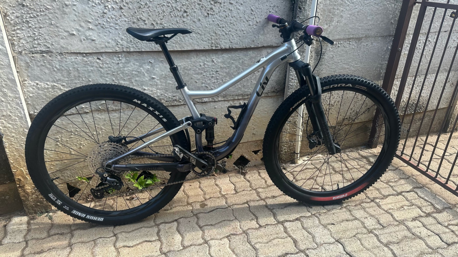 Liv Pique Dual Suspension Mountain Bikes Bike Hub