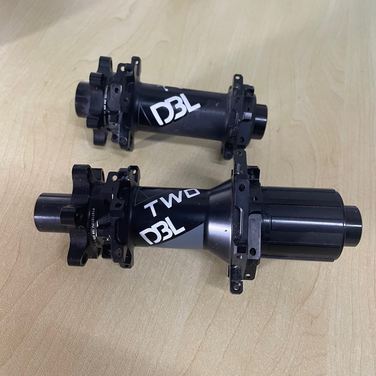 Hubs TWO DBL 28H 6 Bolt 12x148mm Shimano | Mountain Bike Hubs