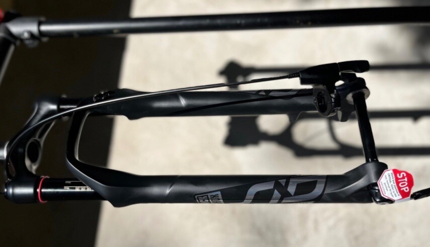 Rockshox SID Ultimate (NEW)(lockout included) Mountain Bike