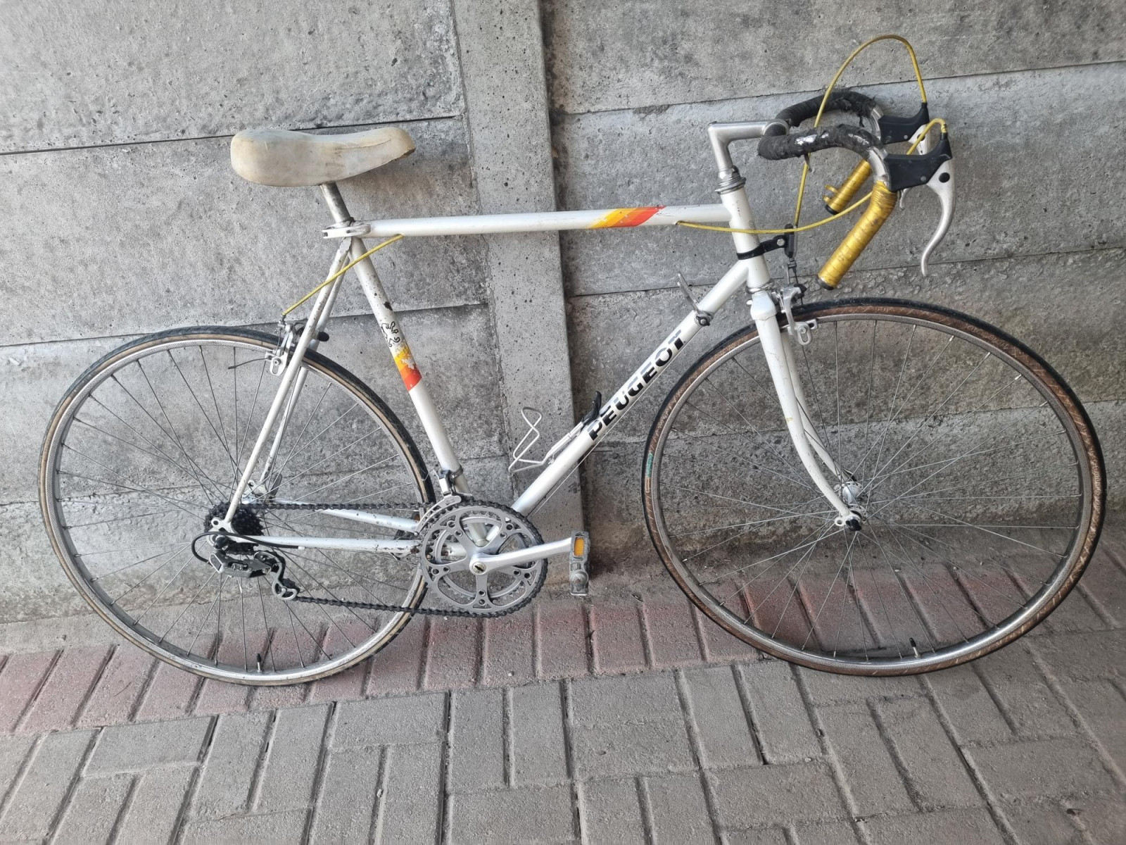 Peugeot vintage Road Bikes Bike Hub