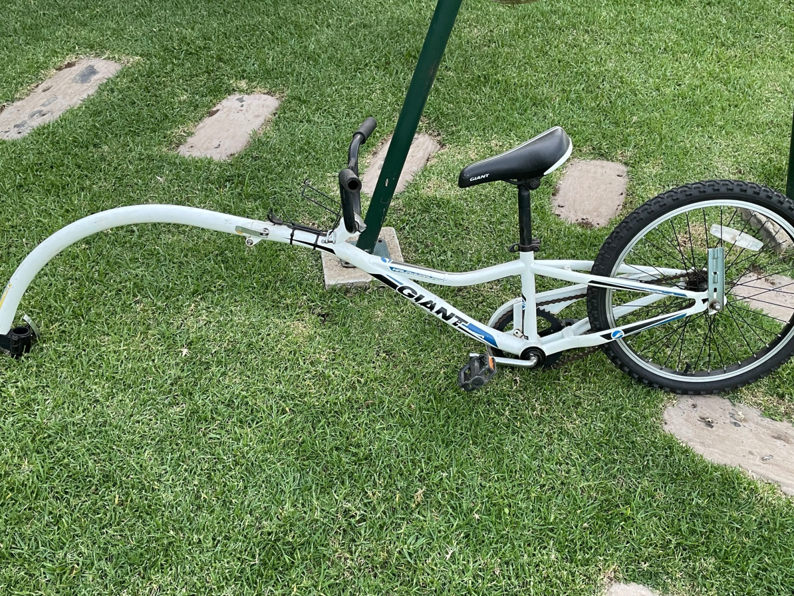 Giant half wheeler Kids Bikes Bike Hub