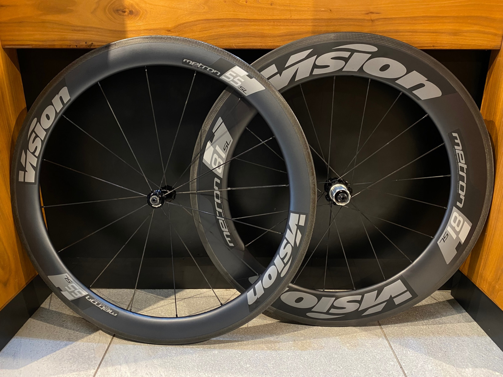 Vision Metron 55/81 Rim wheelset | Road Bike Wheels | Bike Hub