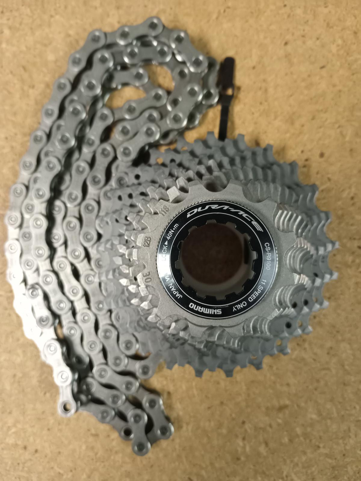 Dura Ace cassette and chain 105 Cassettes Bike Hub