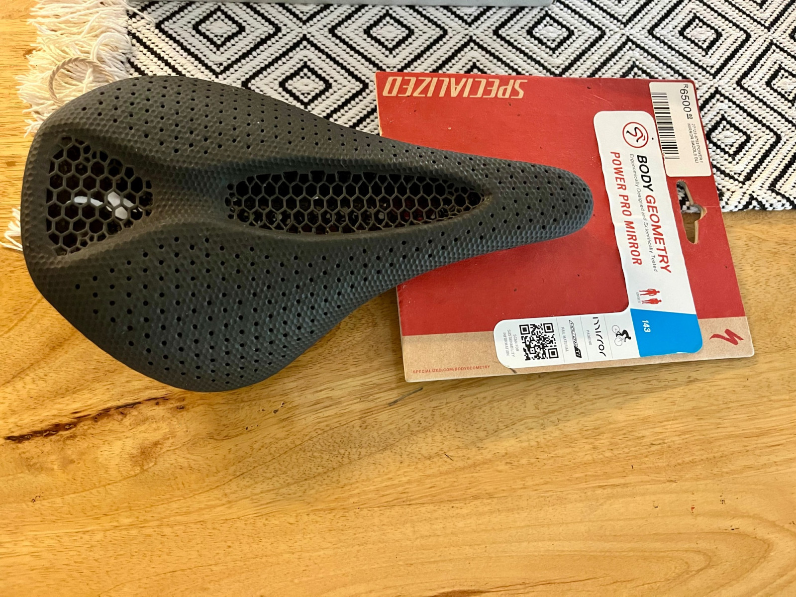 S-WORKS POWER WITH MIRROR SADDLE 143mm（SPECIALIZED POWER