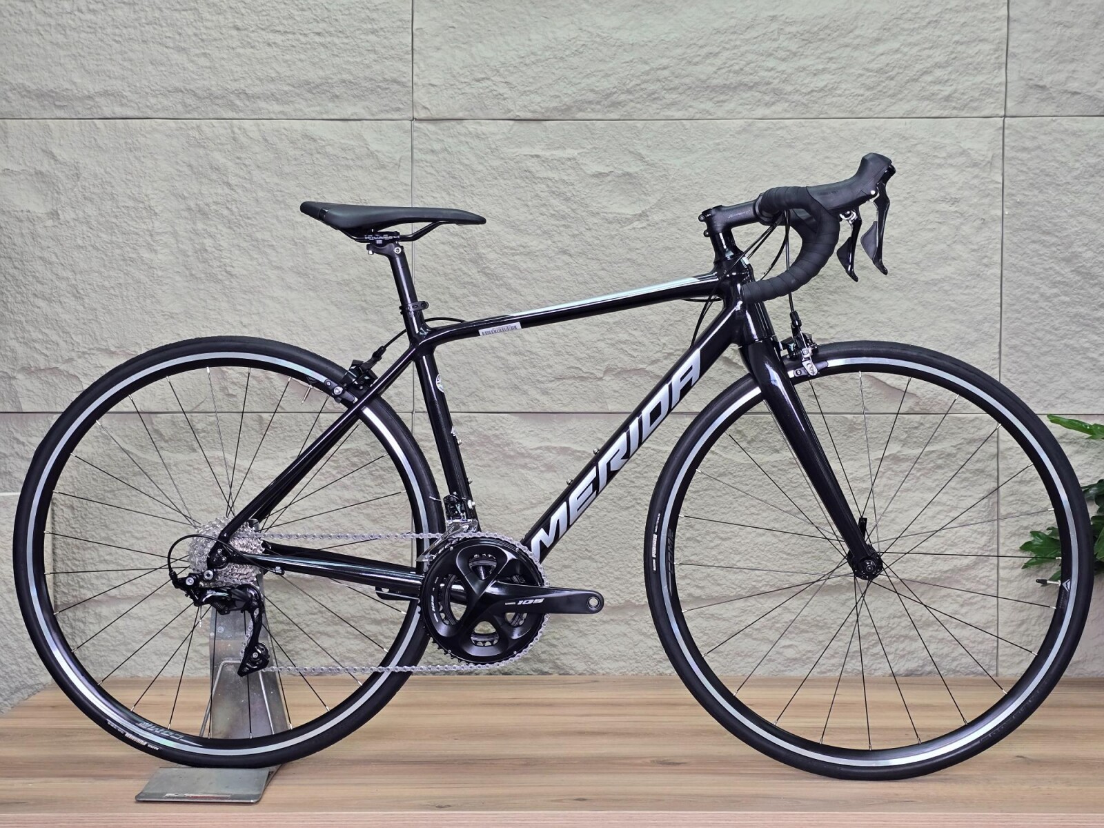 MERIDA SCULTURA 400 (XS) **11SPD** | Road Bikes | Bike Hub