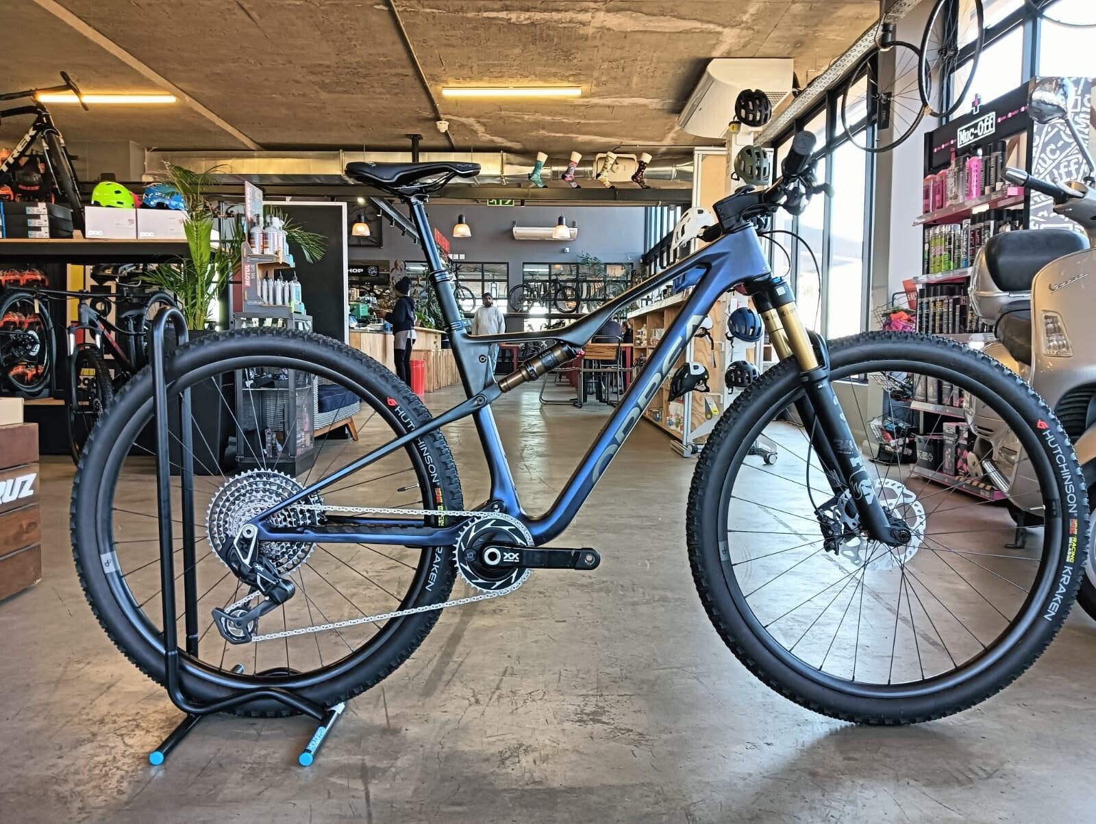 Orbea Oiz M-Pro Carbon Dual Suspension Mountain Bikes Bike Hub