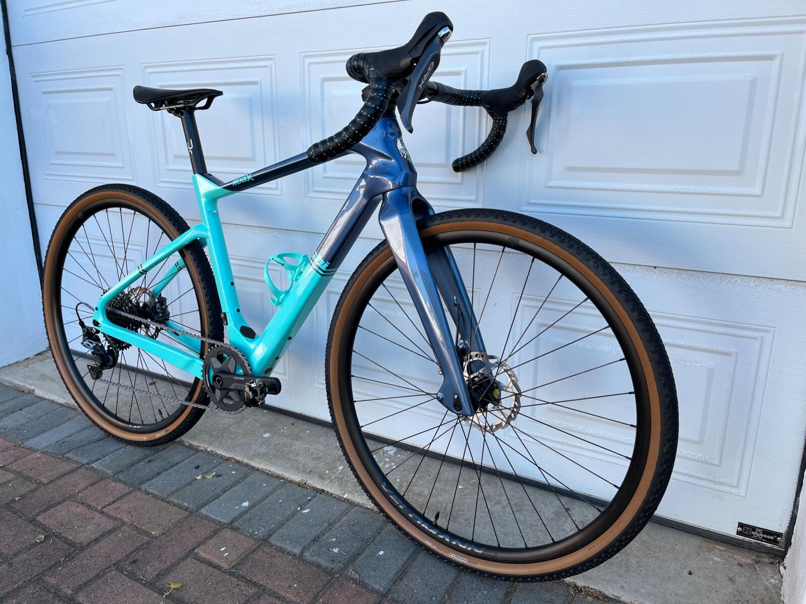 Disc 622 21 Alexrims Gd24 Disc BIANCHI Bike Arcadex GRX 810 Ck16 - Main Image