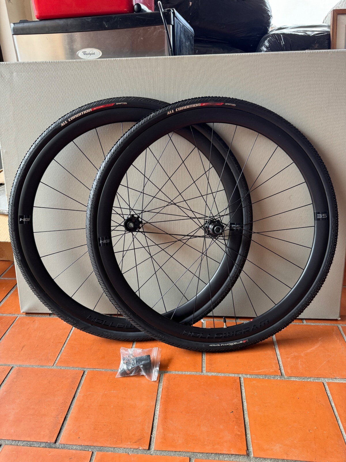 パーツ Cannondale - Hollowgram 35 Carbon Disk Wheels(XDR) Cannondale Hollowgram 35 Disc Carbon Tubeless 70 | The Pro's