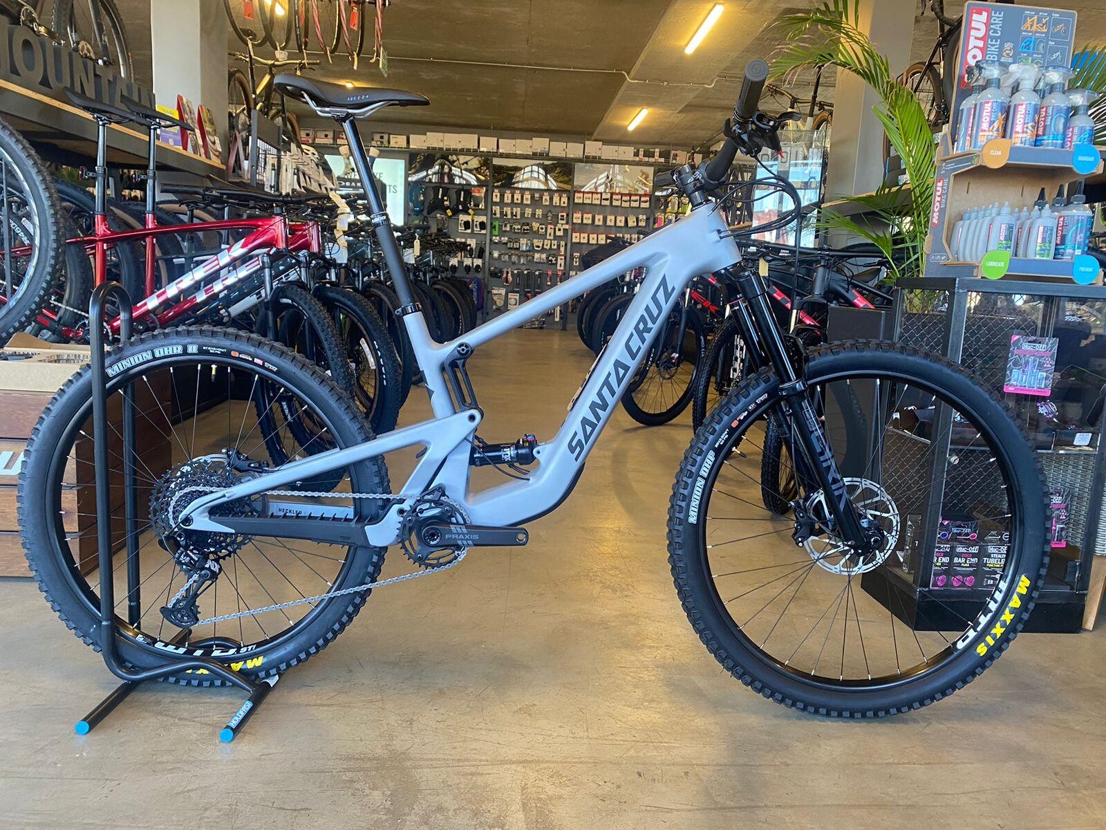 Vintage Santa Cruz Heckler Santa Cruz Heckler SL Large Dual