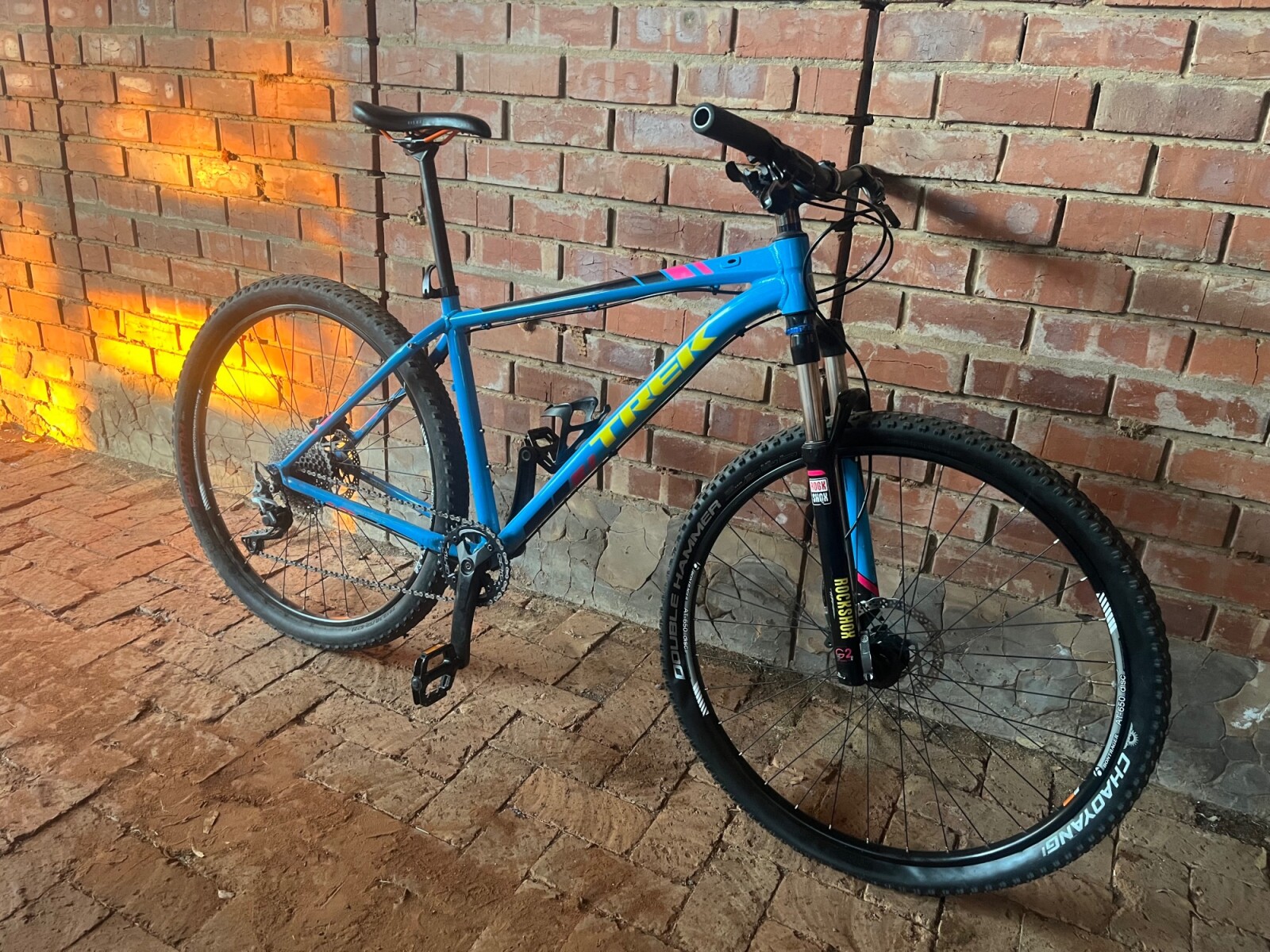 Trek X-Caliber Large Hardtail Mountain Bikes Bike Hub