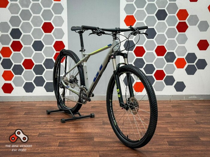 2019 Gt Gt Avalanche Comp 29 Mountain Bike 2019 Gt Mountain Bikes