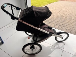 THULE URBAN GLIDE Jet Black (Jogger) Kids Seats Carriers
