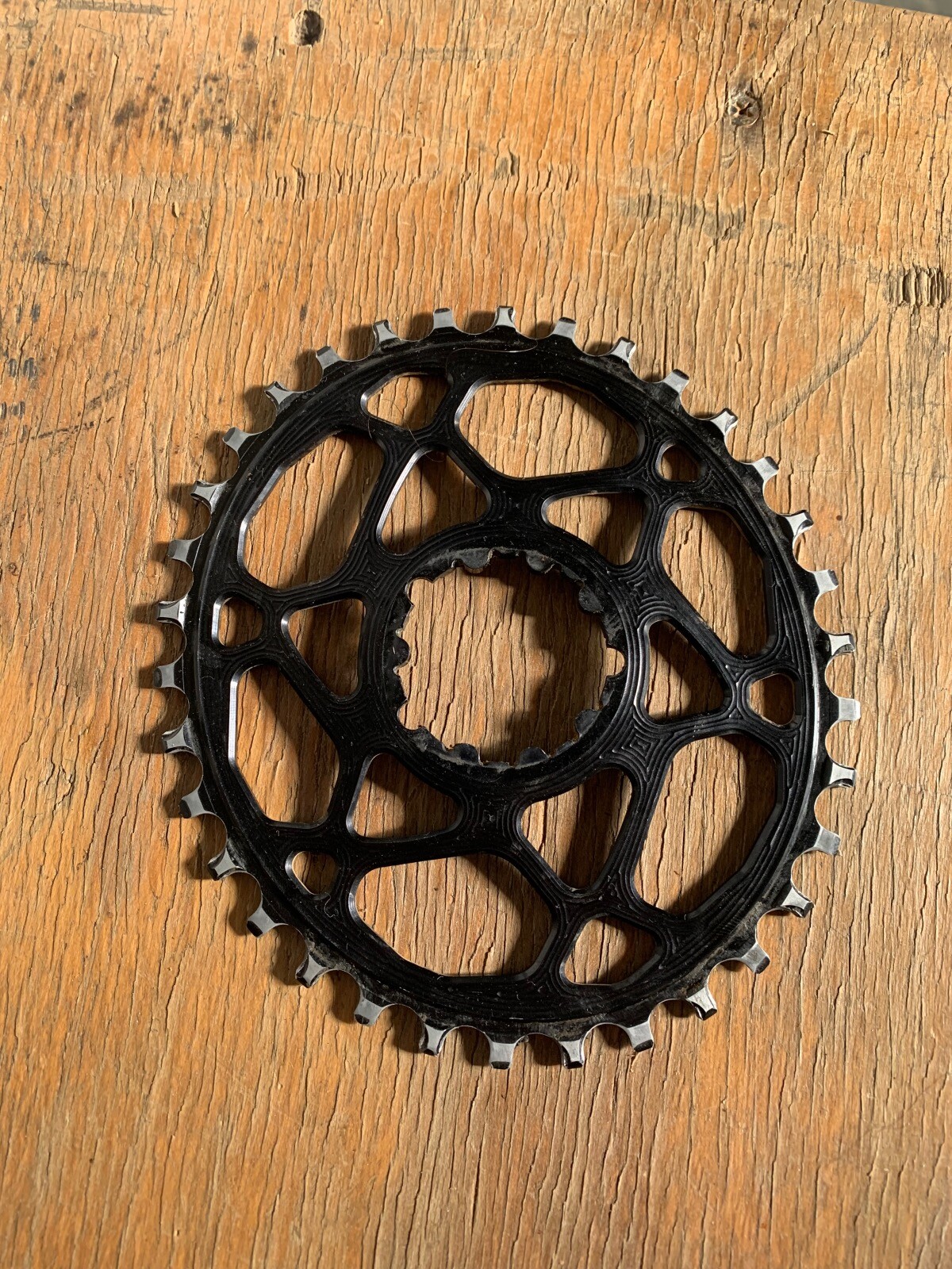 Absolute Black SRAM 3-bolt 34T Oval | Chainrings | Bike Hub