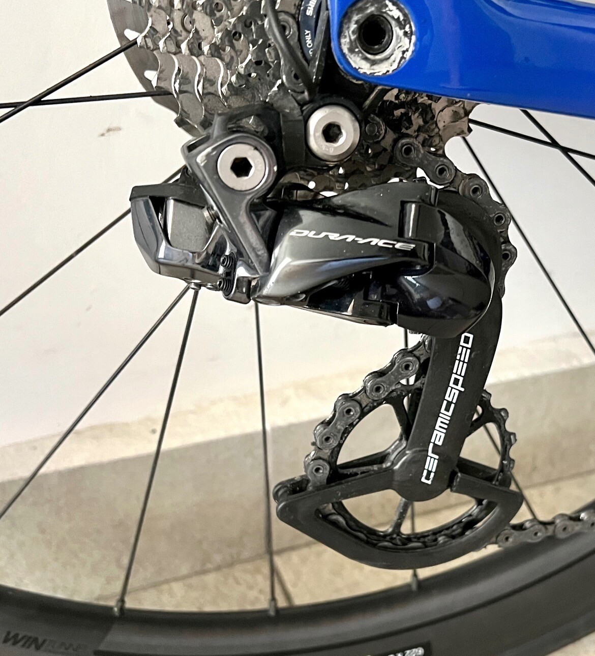 Chaîne 10V Shimano CN6701 Dura Ace/Ultegra/105 - 116 maillons - Le Chaîne 10V Shimano CN6701 Dura Ace/Ultegra/105 - 116 maillons - Le