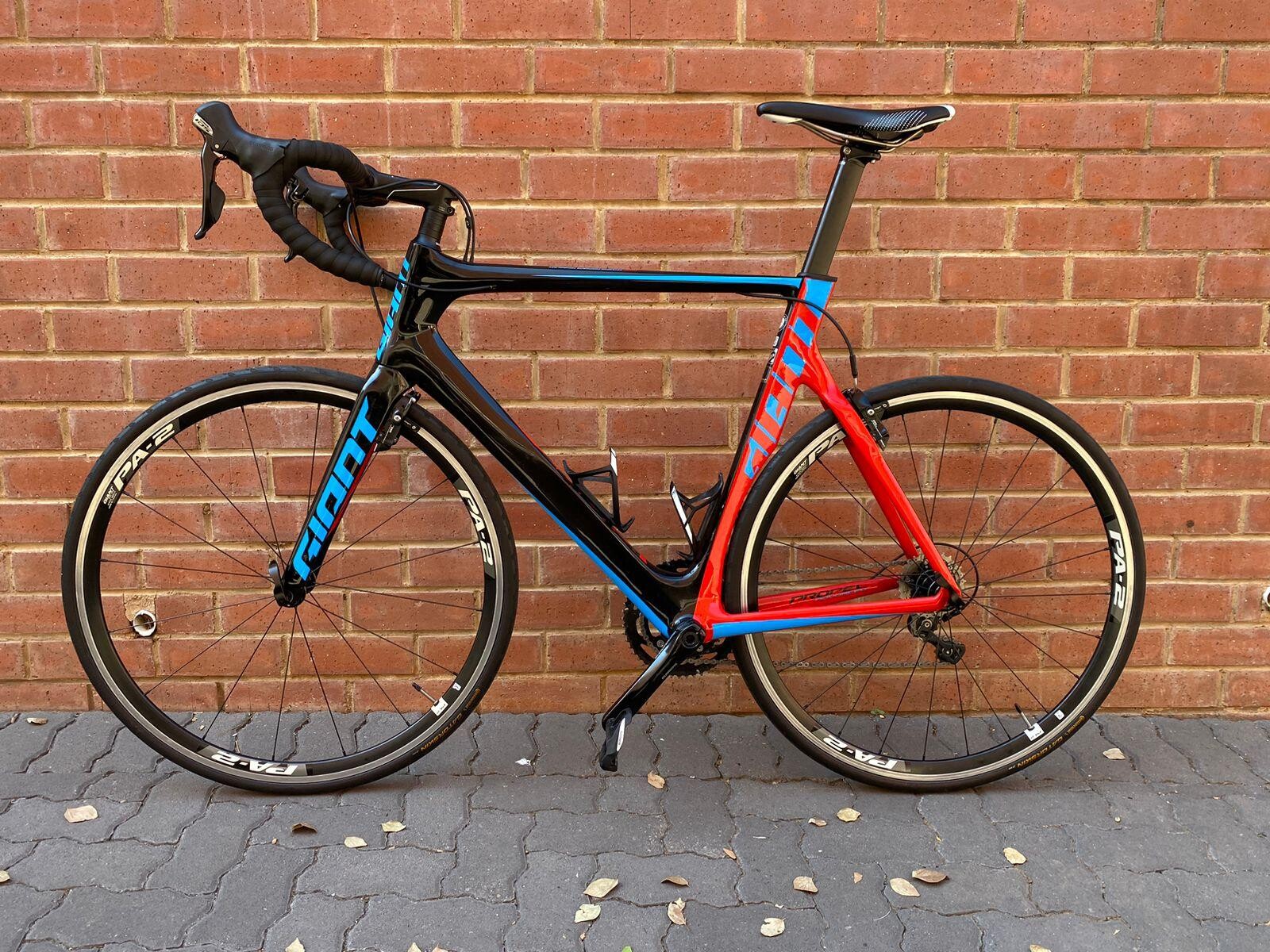 2016 Giant Propel Advanced size L Road Bikes Bike Hub