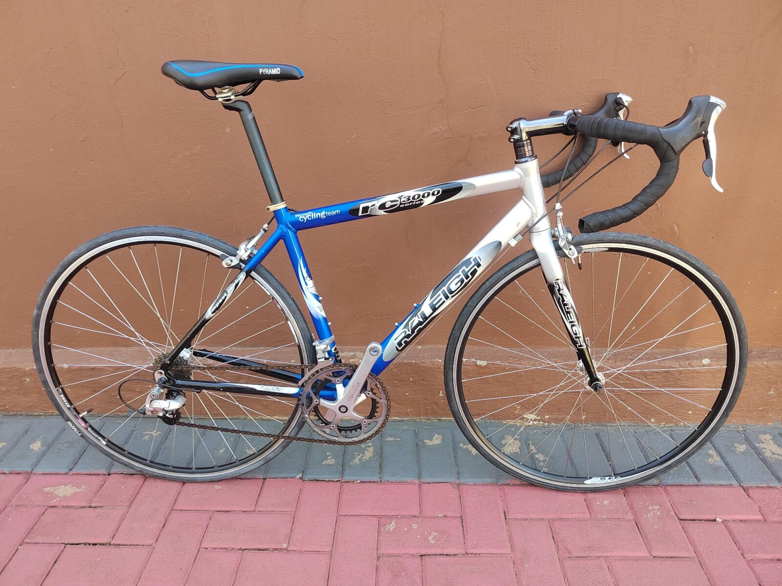 Raleigh RC3000 | Road Bikes | Bike Hub