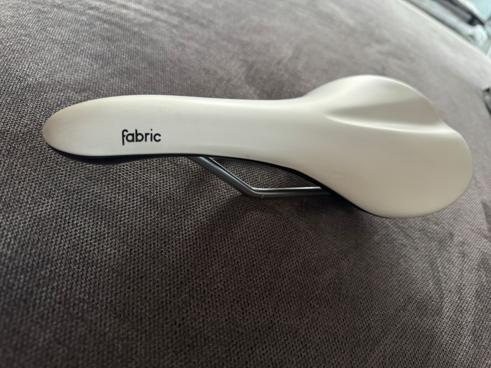 fabric Scoop サドル 142mm Cromo Scoop Cromo Shallow Saddle | Equipment | Cannondale