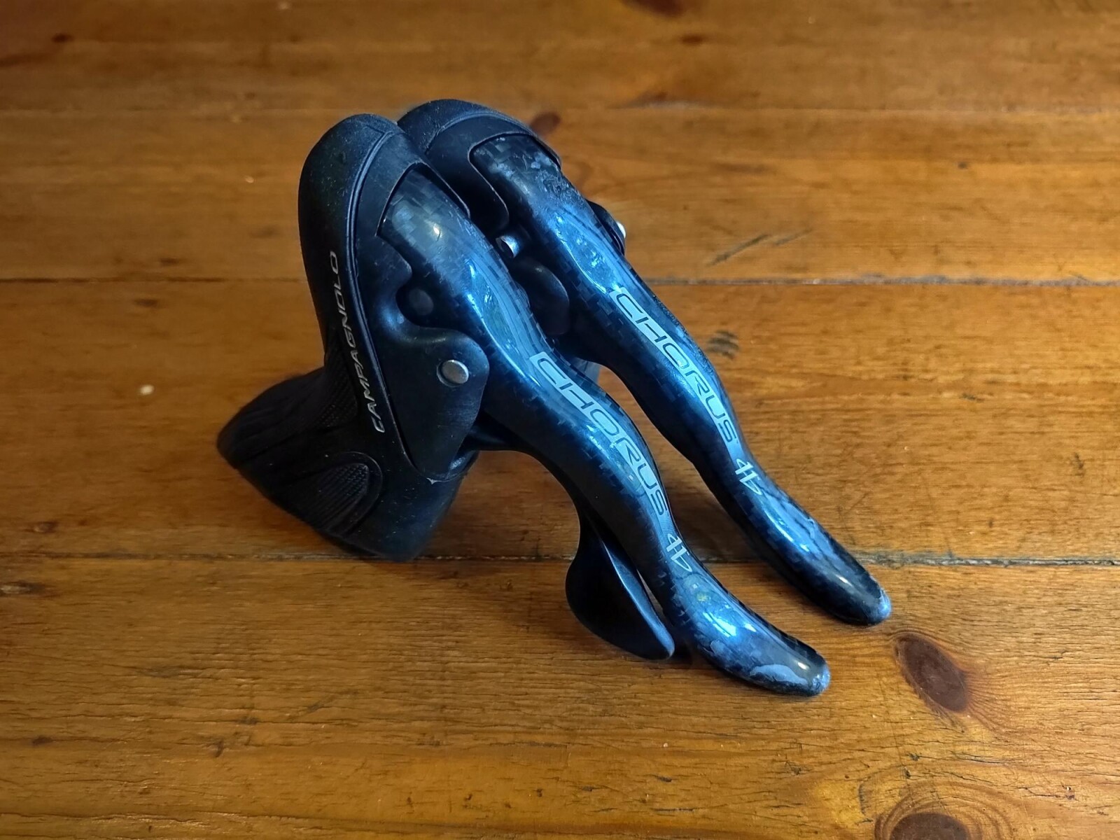 Manettes électroniques Campagnolo Chorus 11 Vitesses EPS - Version Carbone Noire - Jamais Utilisé