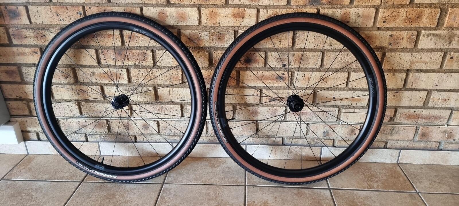 Paire De Roues DT Swiss G540 Route/gravel 28" 700c - Bon état D'occasion