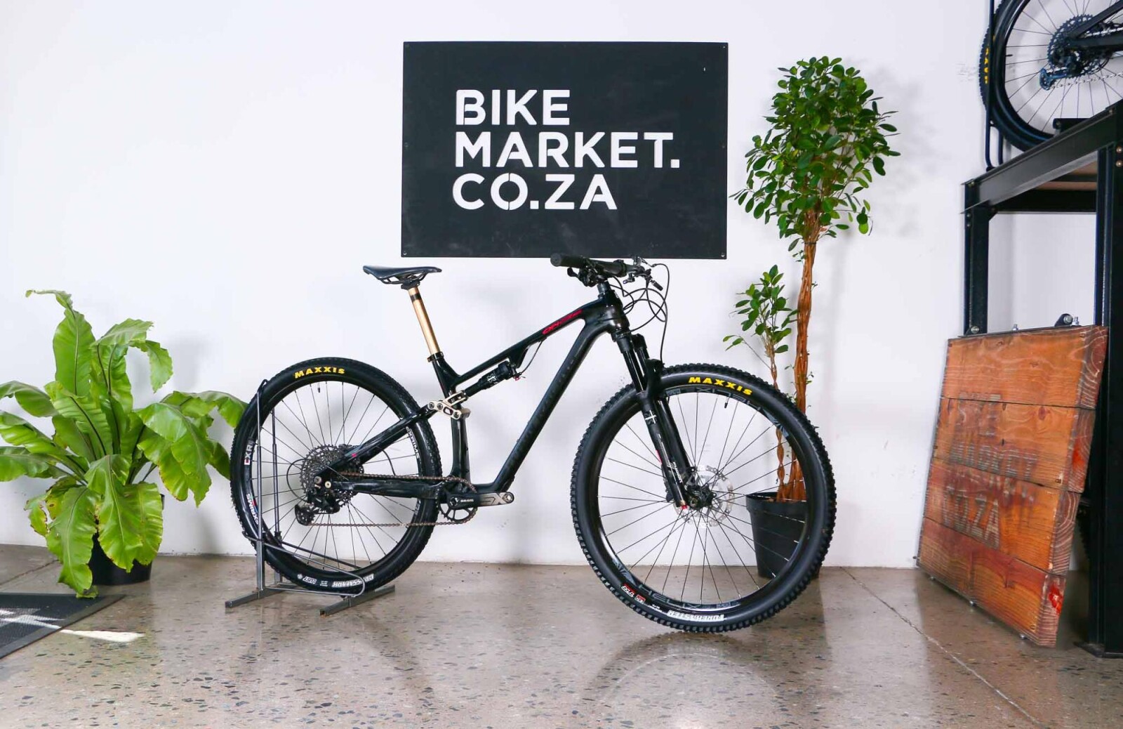 Pre-Owned Titan Racing Cypher Rs (M) BM9764 (2021) Dual