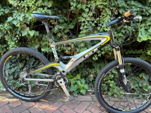 GT Marathon Full Suspension Carbon XC Bike - LARGE | Dual
