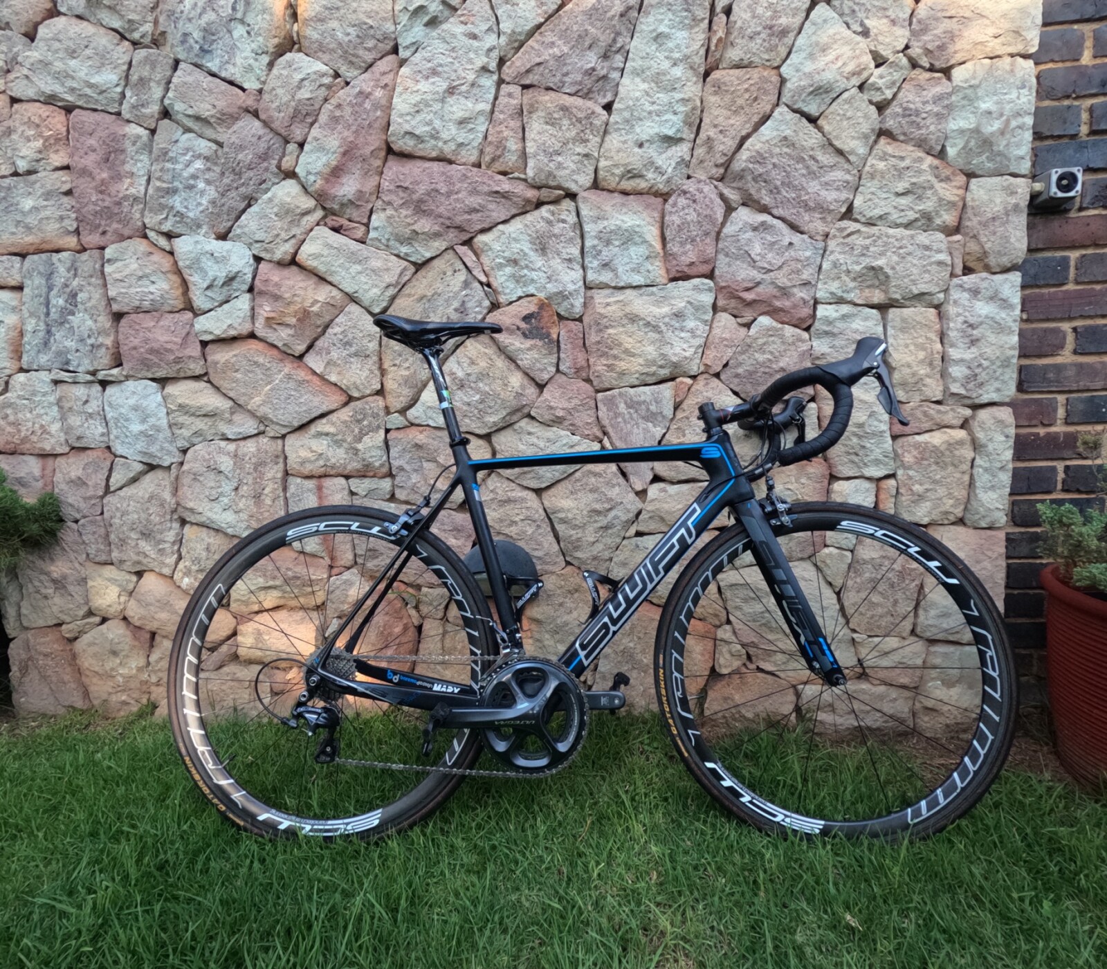 Ultravox Rs Swift Carbon Road Bike Swift Ultravox Road Bikes Bike Hub