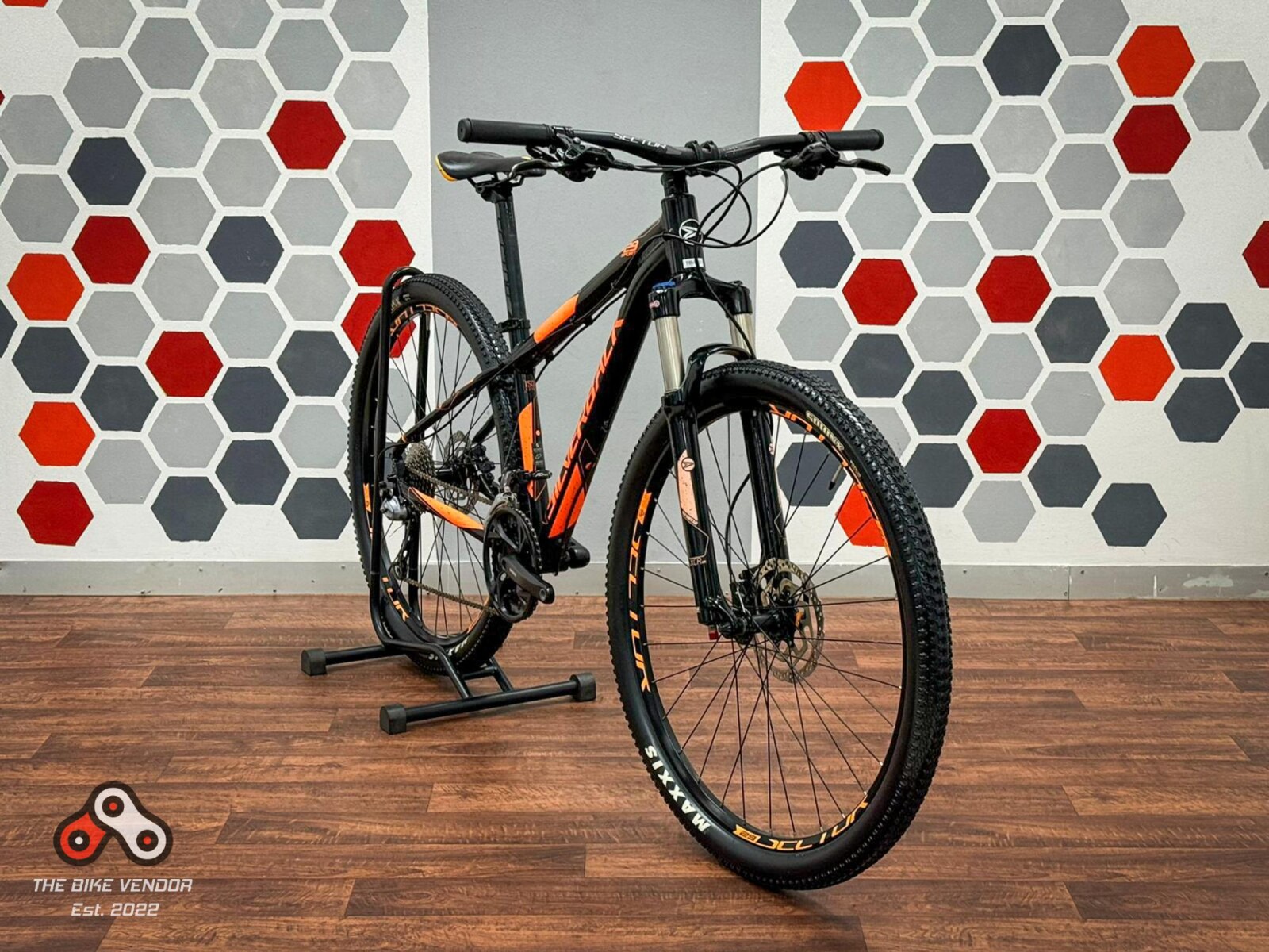 Spectro Sport Silverback Spectra Sport - Air Fork - Hydro Discs | Hardtail Mountain ...