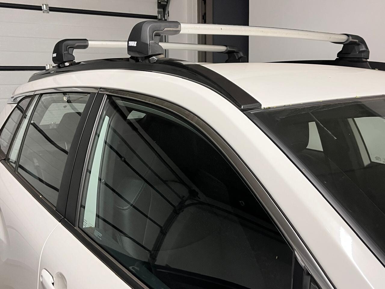 Thule roof rack toyota corolla hotsell
