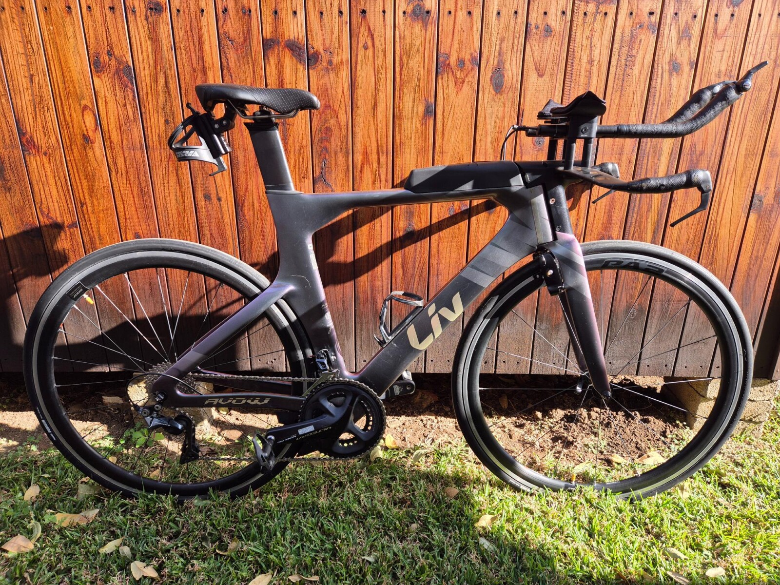 Giant Liv Avow Advanced Pro2 | Triathlon & Time Trial Bikes | Bike Hub
