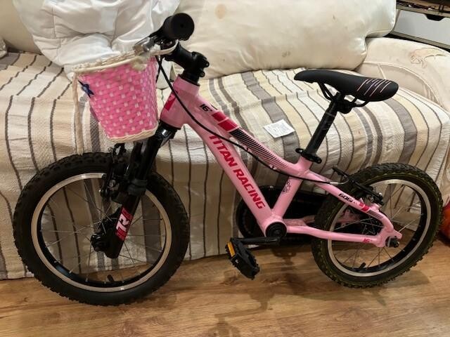 Girls 16 Titan Calypso 6061 AL Kids Bikes Bike Hub