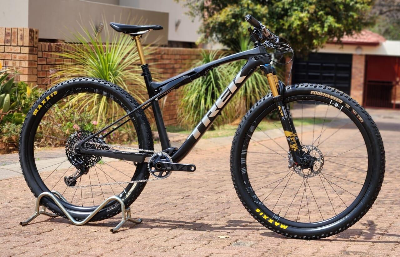Trek supercaliber 9.8 | XX1 12 spd | fox kashima | Dual Suspension ...