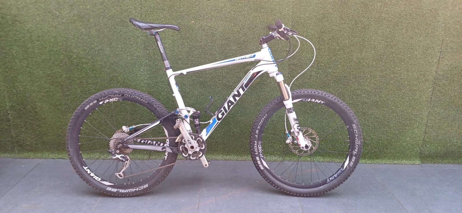 Giant Anthem X. 26er (2012) Large | Dual Suspension Mountain Bikes
