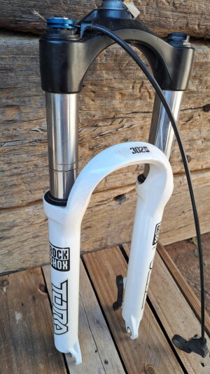 Rock Shock Tora 302 26er Mountain Bike Forks Bike Hub