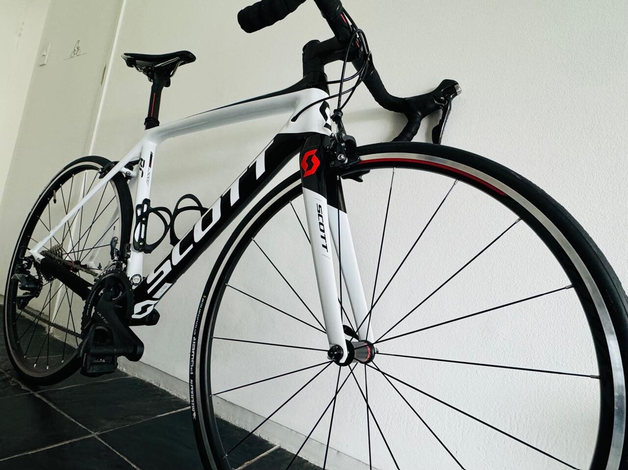 Scott Addict RC 20 | Carbon | Ultegra | Med | Road Bikes | Bike Hub
