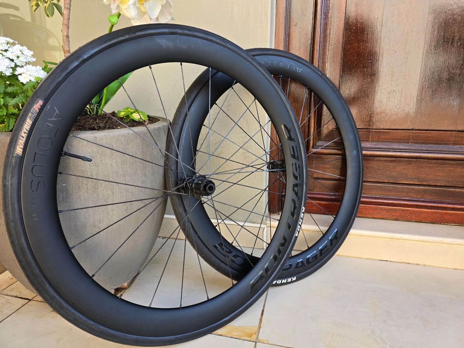 bontrager aeolus pro 51美品 ボントレガー BONTRAGER アイオロス AEOLUS PRO 51 DISC カーボン