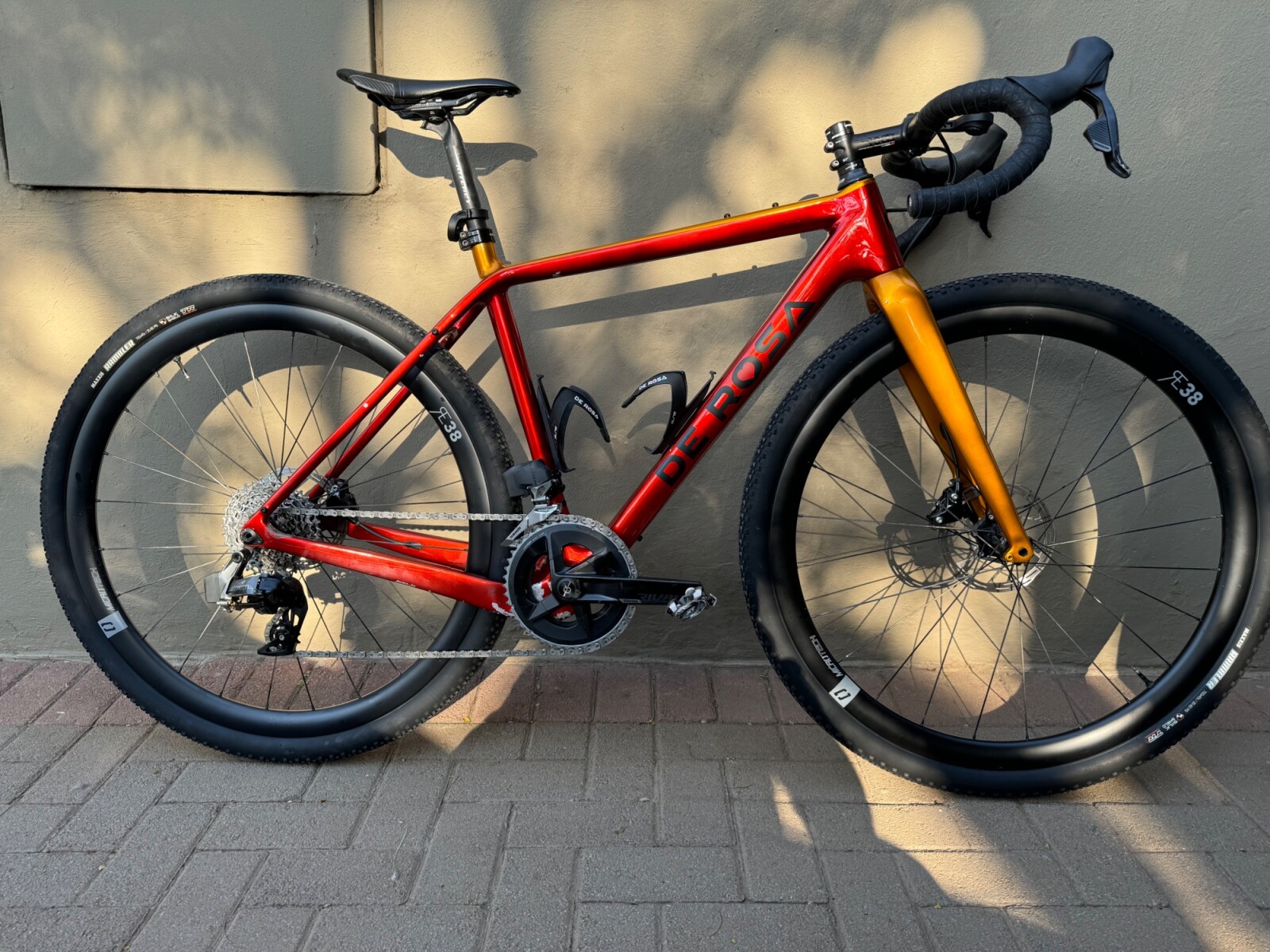 De Rosa Spider Gravel Bike | Gravel Bikes | Bike Hub