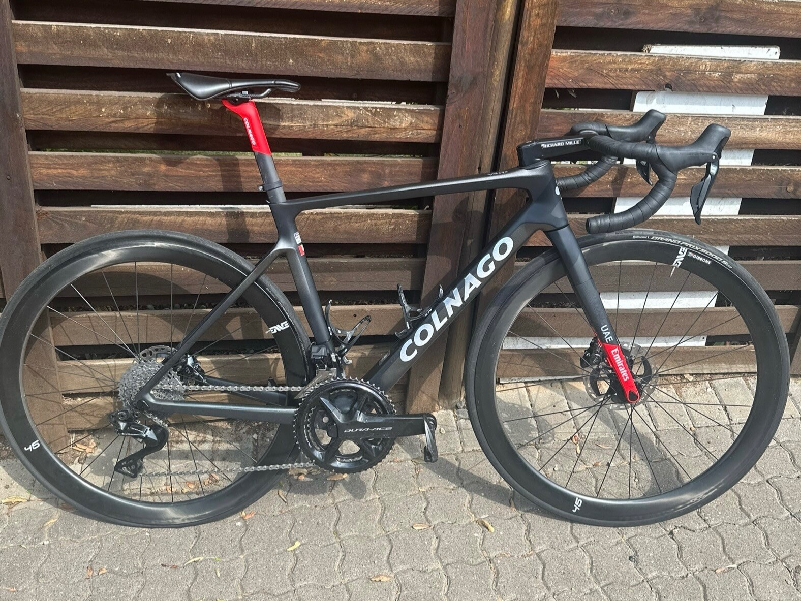 Mo　Colnago V4Rs 旧UAE(SDM3) 485s Colnago V4Rs Disc 2025 SDM4 UAE - SHIMANO ULTEGRA DI2 12S