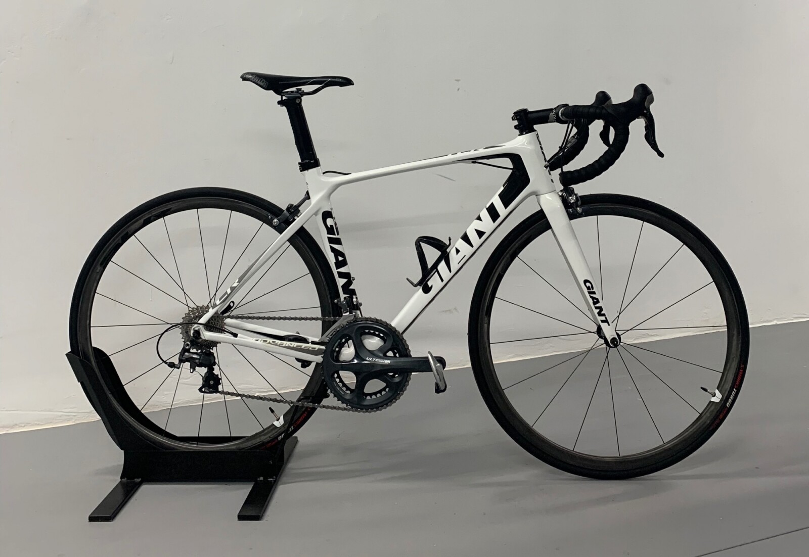 Giant TCR Advanced 2 (Size M) | Road Bikes | Bike Hub Giant TCR Advanced 2 (Size M) | Road Bikes | Bike Hub