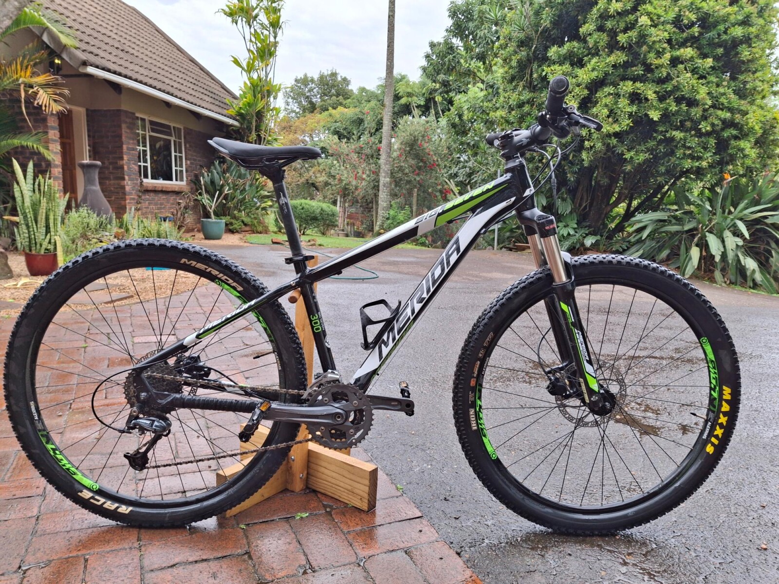merida big seven 300 2017