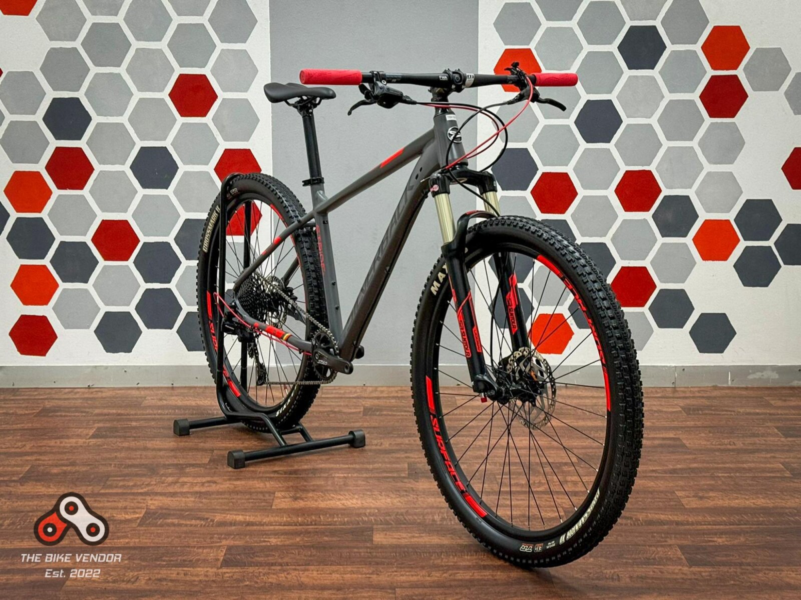 Silverback Stride SX SRAM x 12 Air Fork Hardtail Mountain