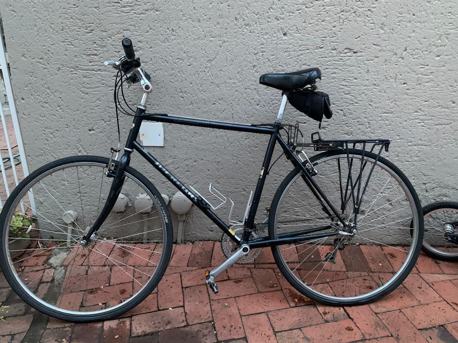 Steel frame touring/commuting bike w/rear rack | Commuter Bikes | Bike Hub