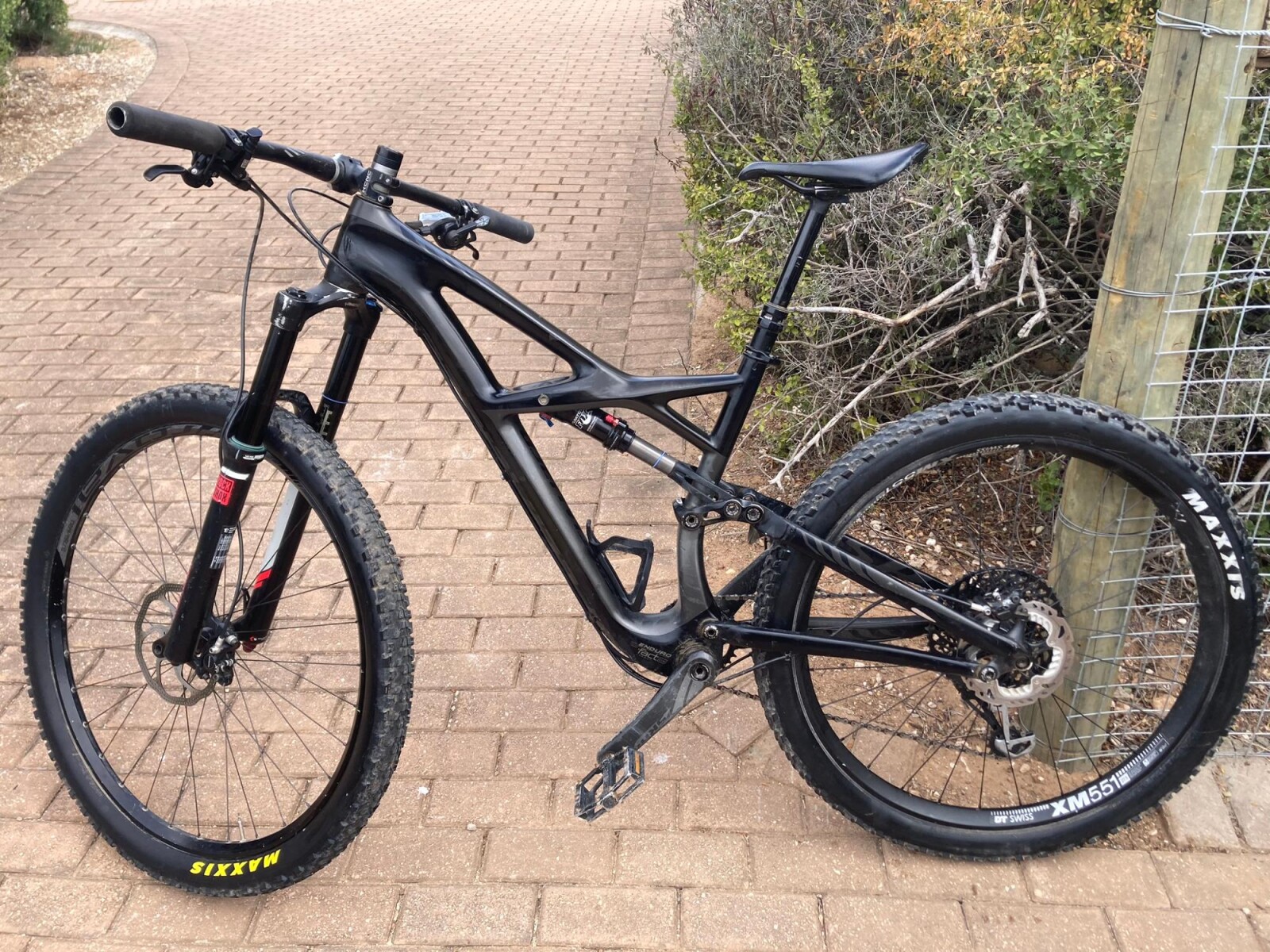 Specialized Enduro Dual Suspension Dual Suspension Mountain Bikes