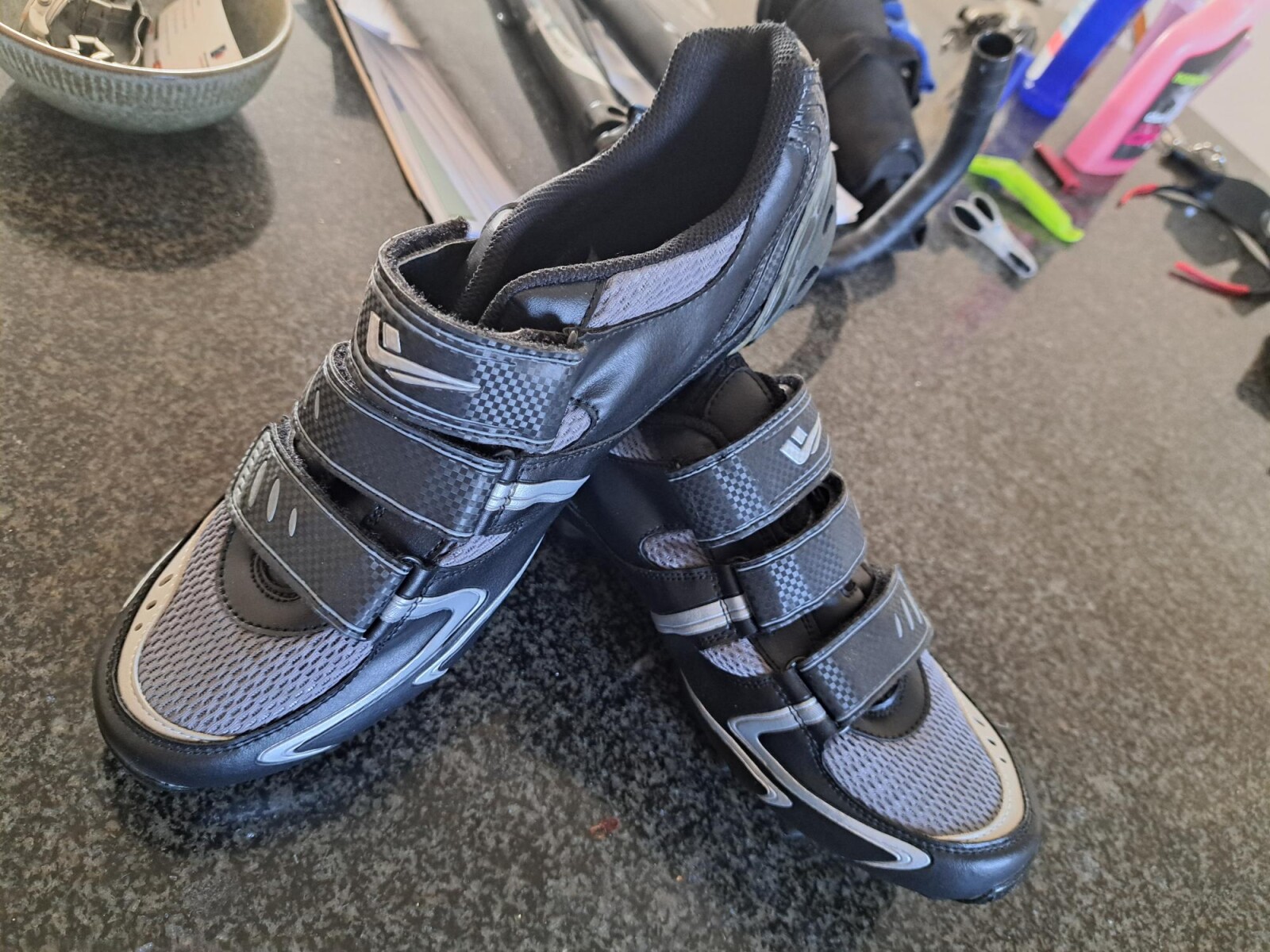 Like New MTB Shoes with Cleat Combo Shoes Bike Hub