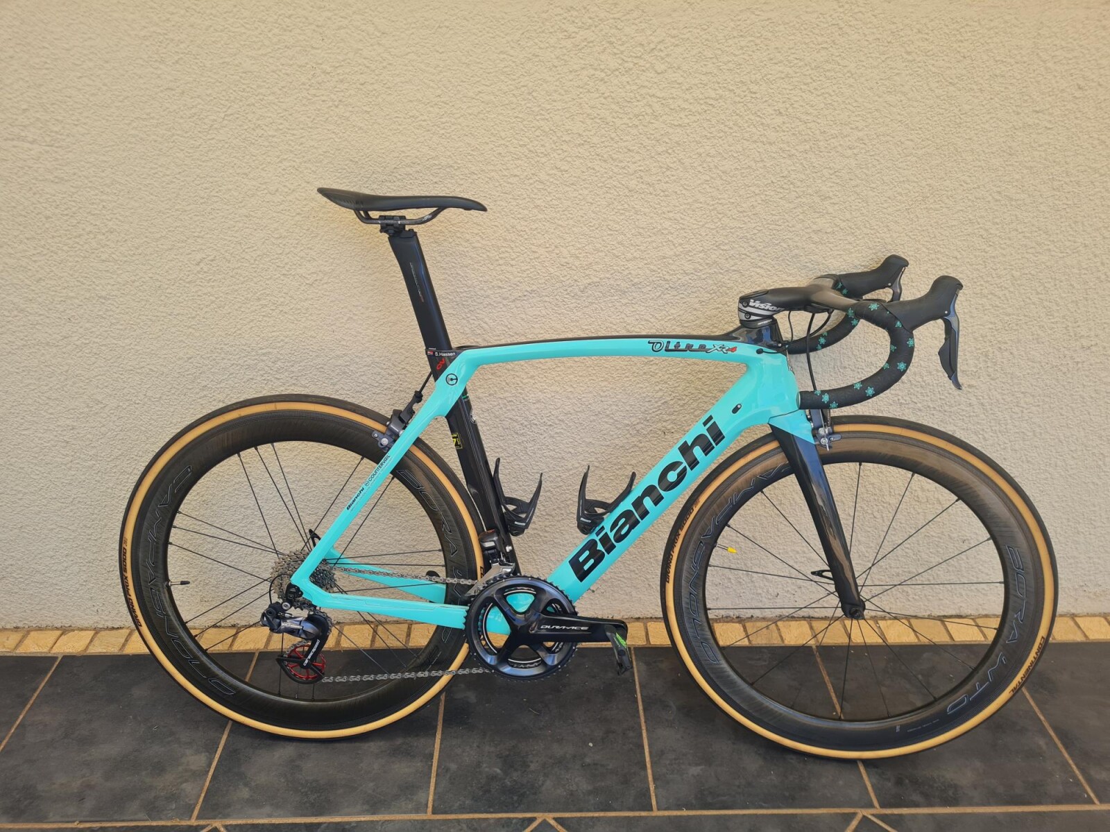 Metron 5d Bianchi Oltre Xr4 Disc Campagnolo 新品】ビアンキ