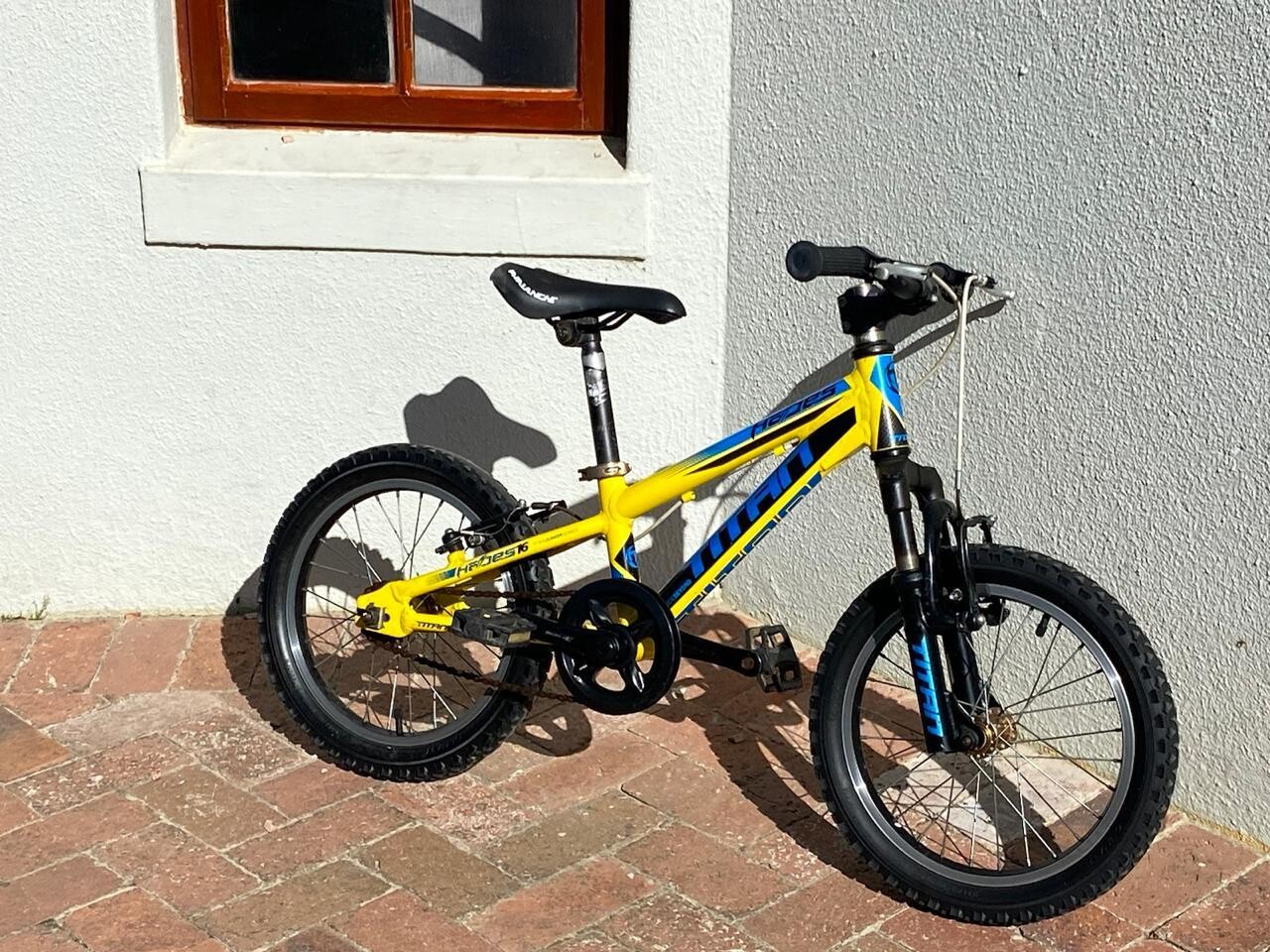 mountainbike 26 zoll grün S'COOL Xroc 26-K6 Neon Green/Ocean (2026) Size:14R kg:178 - 182 cm Bosch Smart-System im Test: