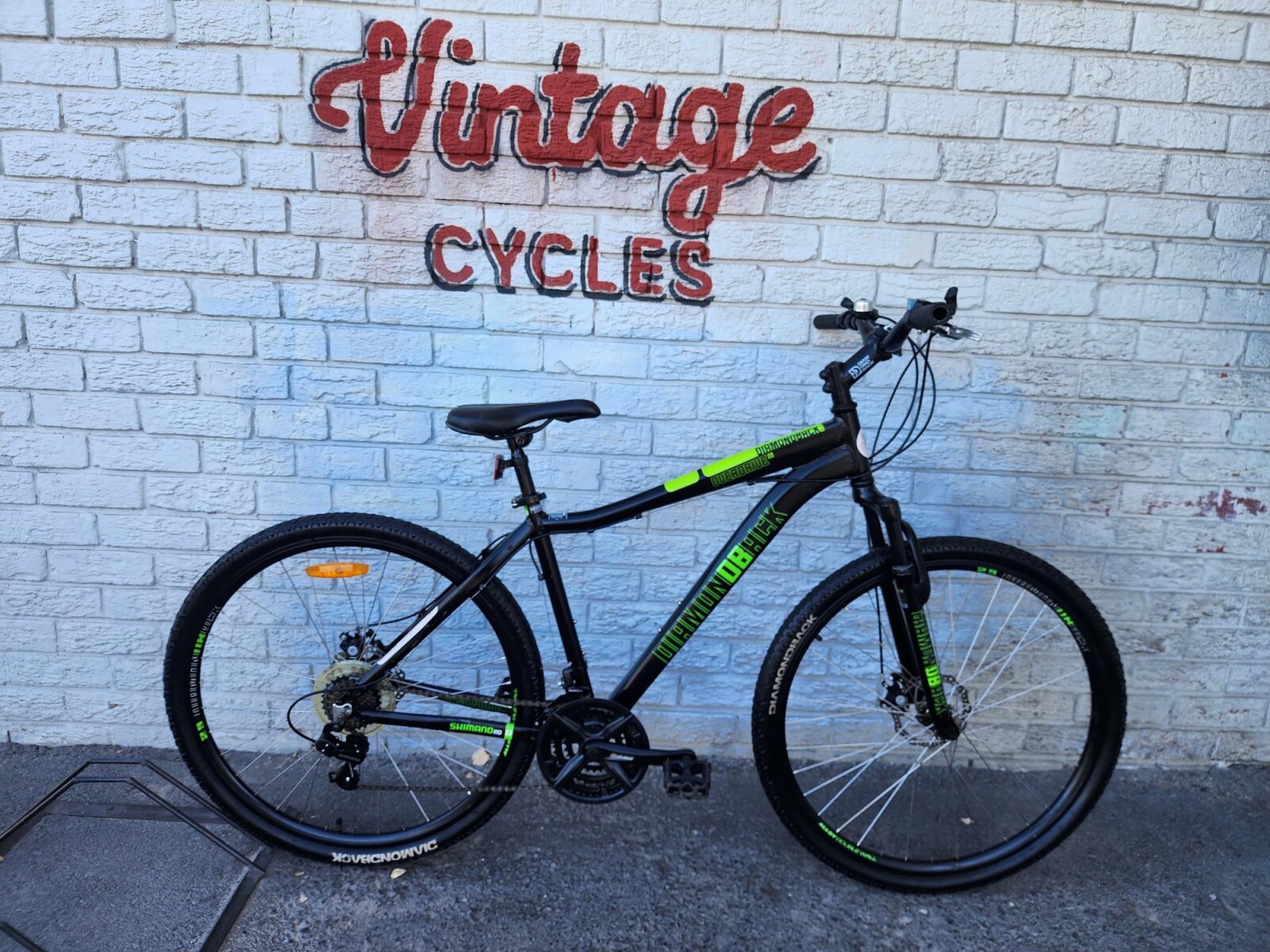 Bike Reviews Diamondback Overdrive 29 Hardtail Mountain Bike For