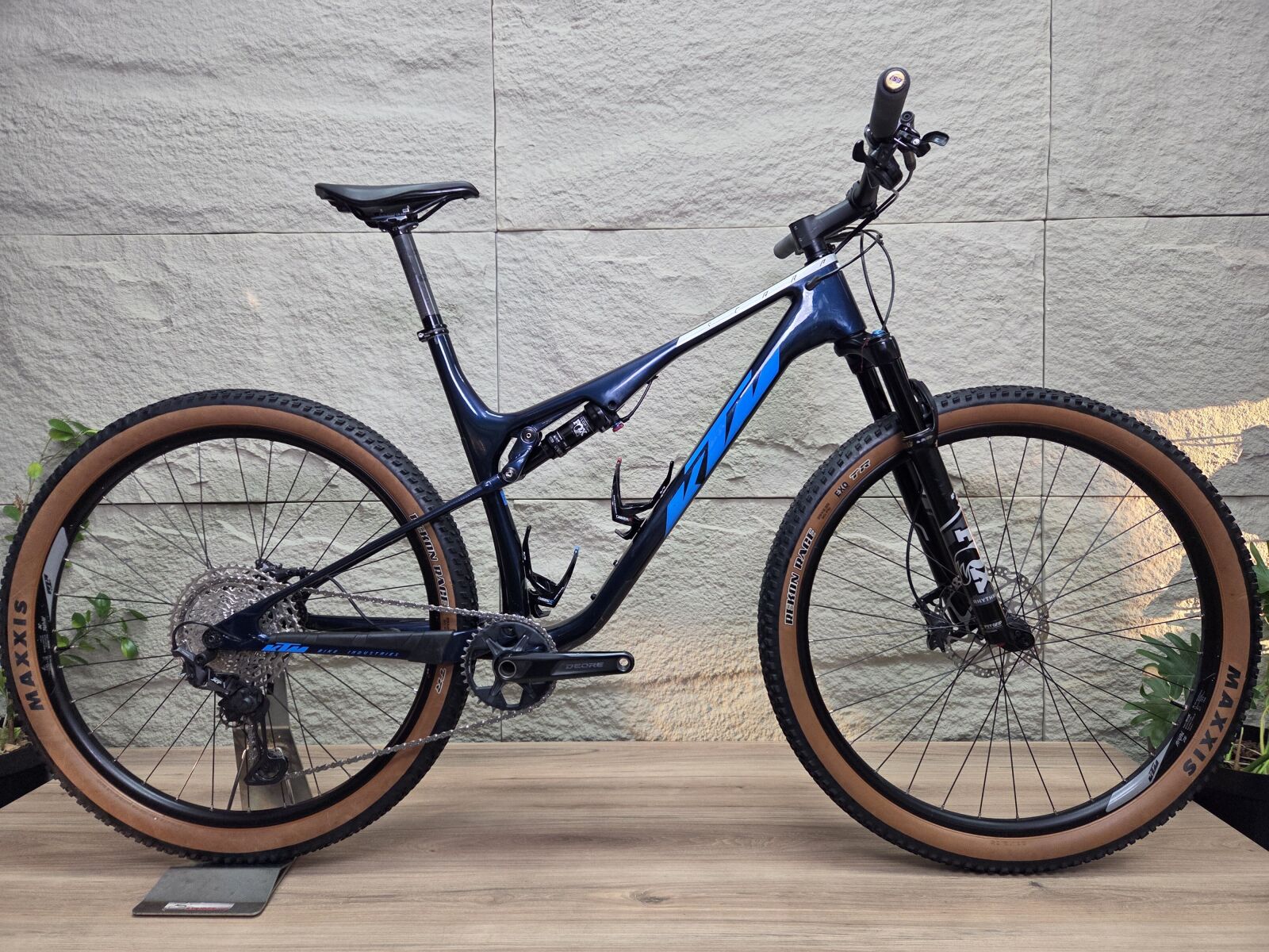 KTM SCARP ELITE (XL) **Carbon-XT12SPD-FOX** Dual Suspension