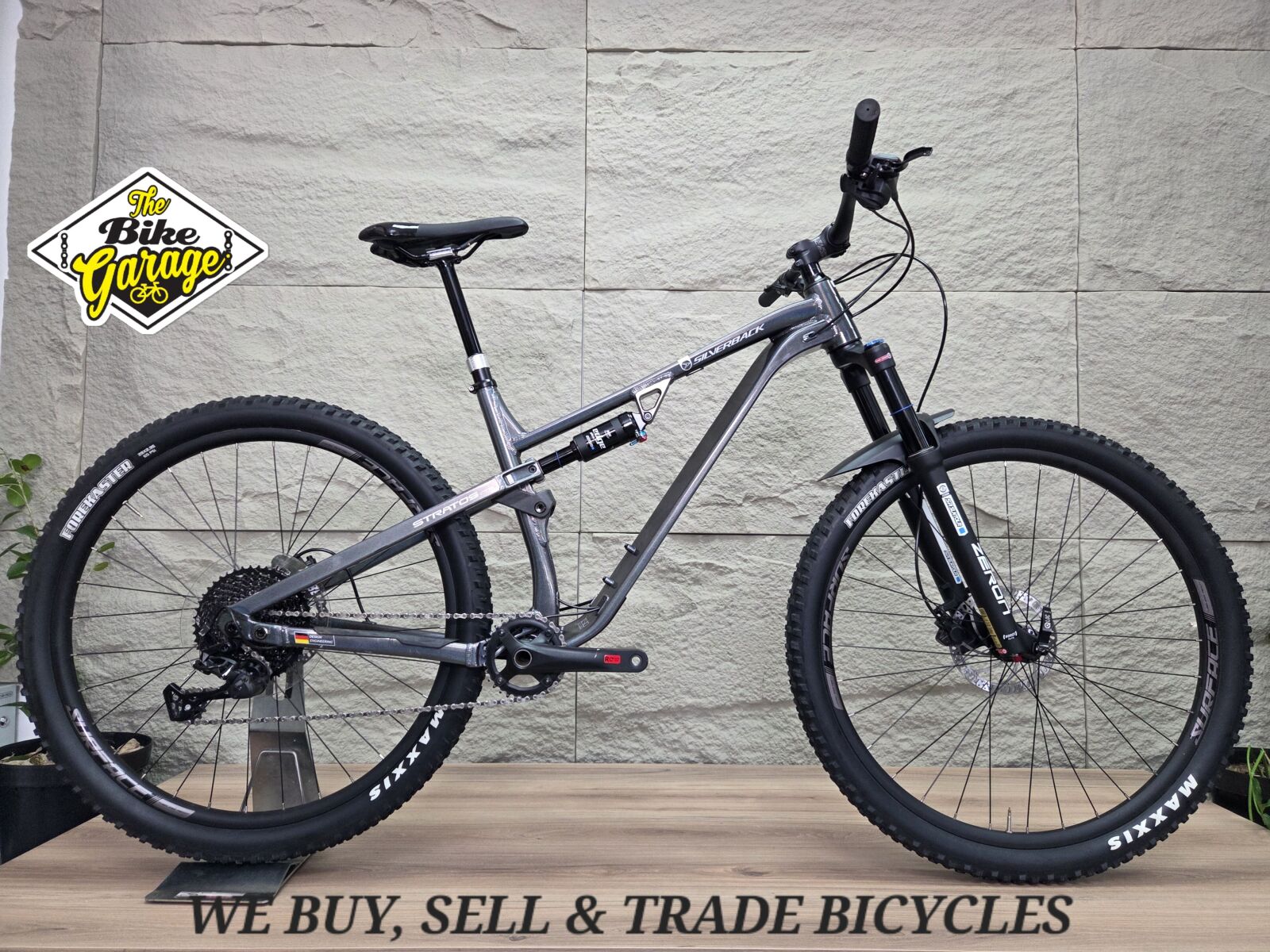 SILVERBACK STRATOS AL (L) **2024-Dropper-** Dual Suspension