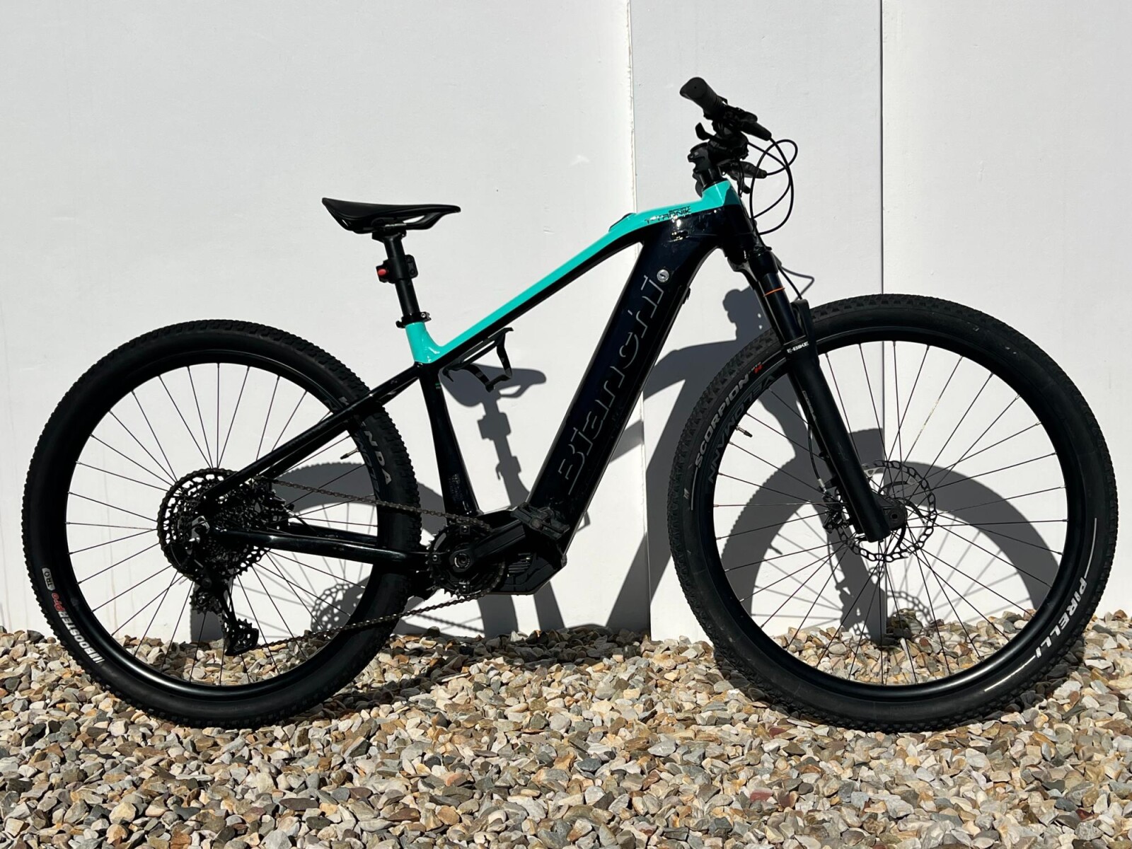 Bianchi T Tronik Sport 12 Speeds Medium Hardtail