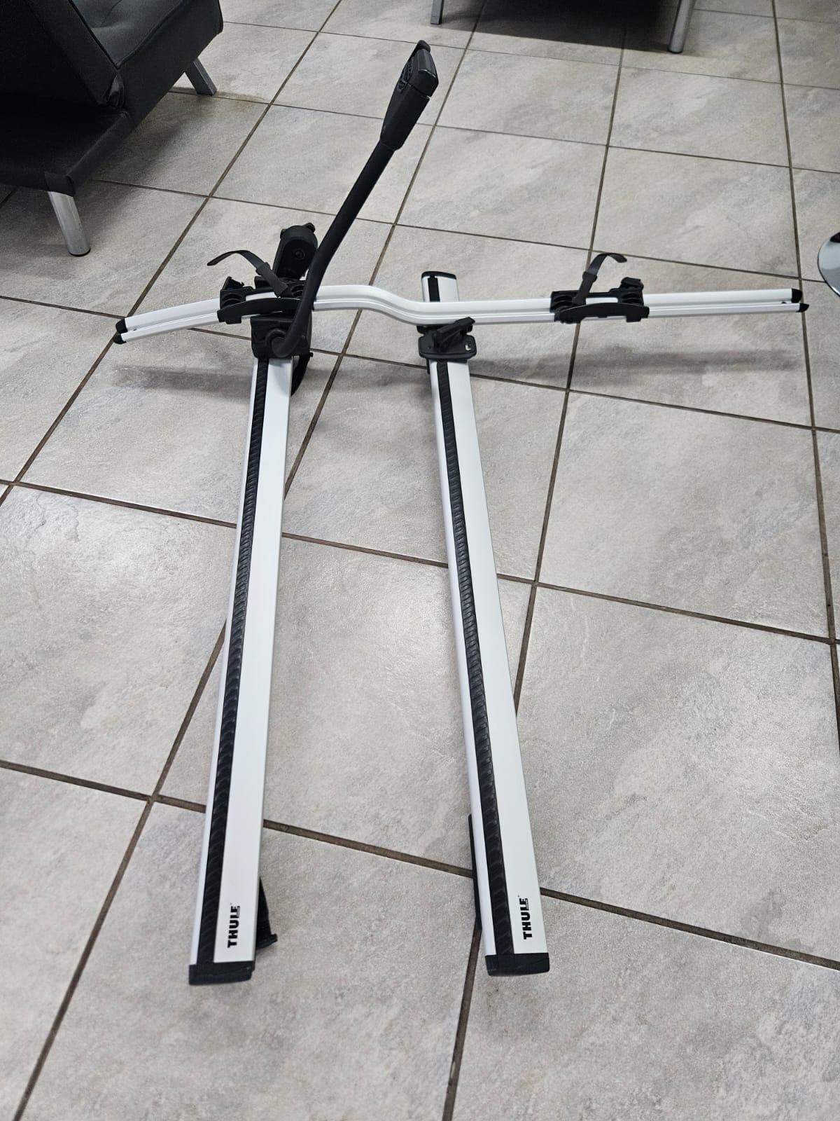 Thule roof rack + Foot pack 775 (raised rails) | Bike Racks | Bike Hub